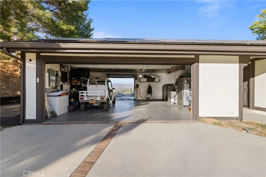 16337 Ravenglen Road, Canyon Country, California 91387 home-pic-44